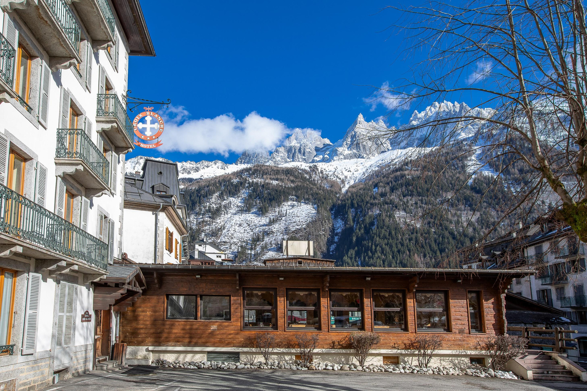 Vista Exterior La Croix-Blanche
