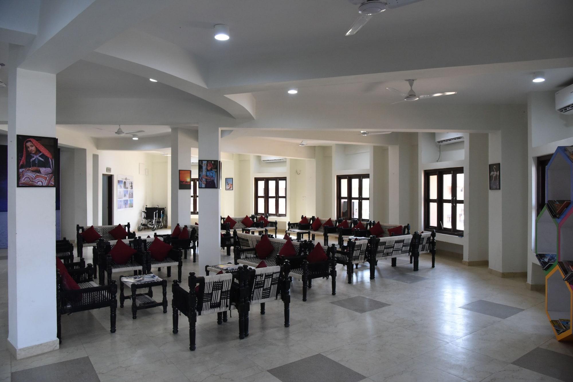 Comodidades del Alojamiento Praveg White Rann Resort Rann Utsav Dhordo