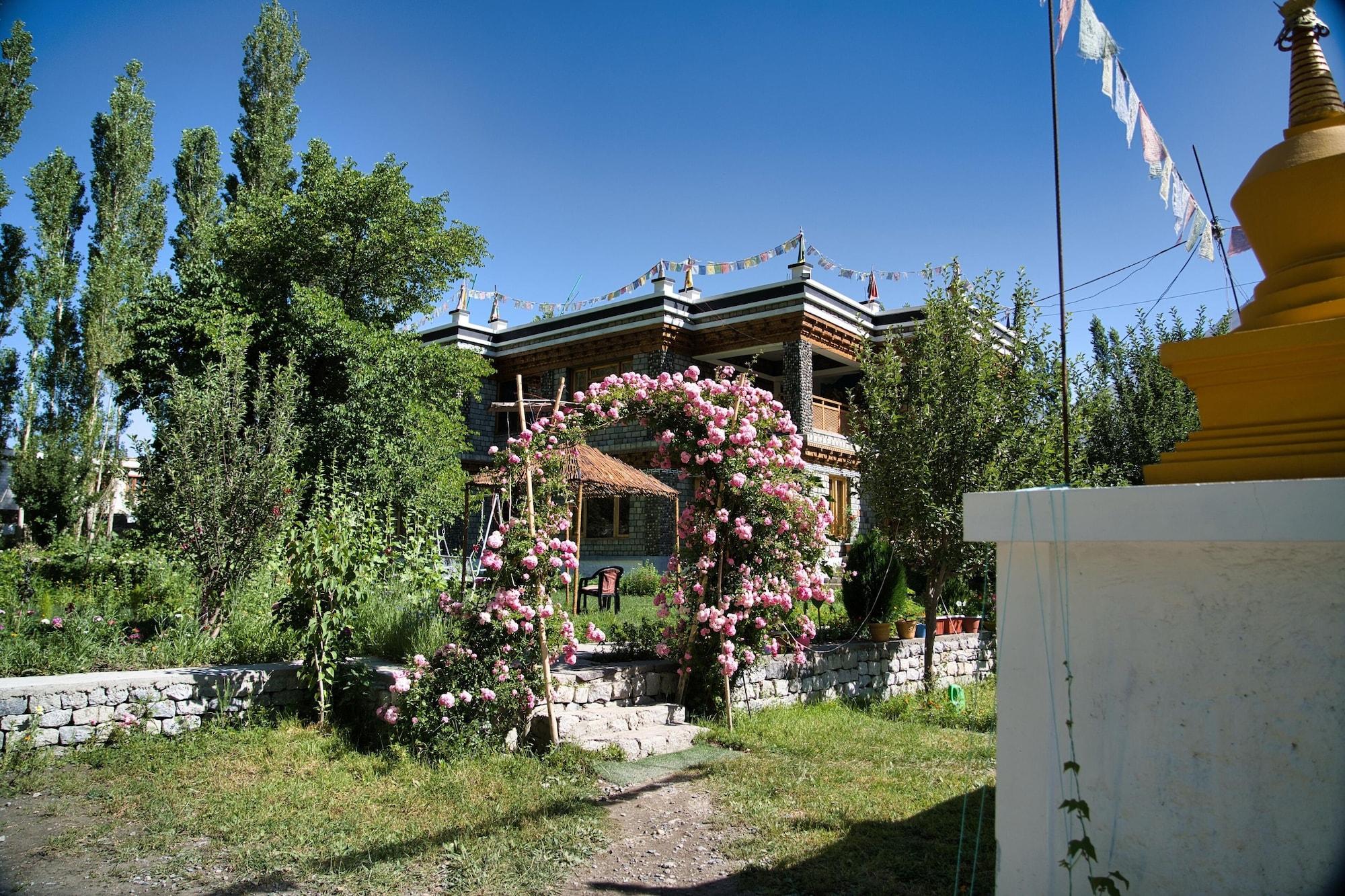 Vista Exterior Semba Retreat