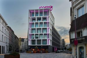 Paquete - Moxy Brussels City Center