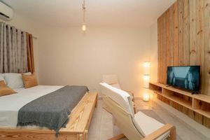 Alquiler Vacacional - Danshari Room B-2 (Parking-Breakfast included) Malecon-Beaches 10 minutes away