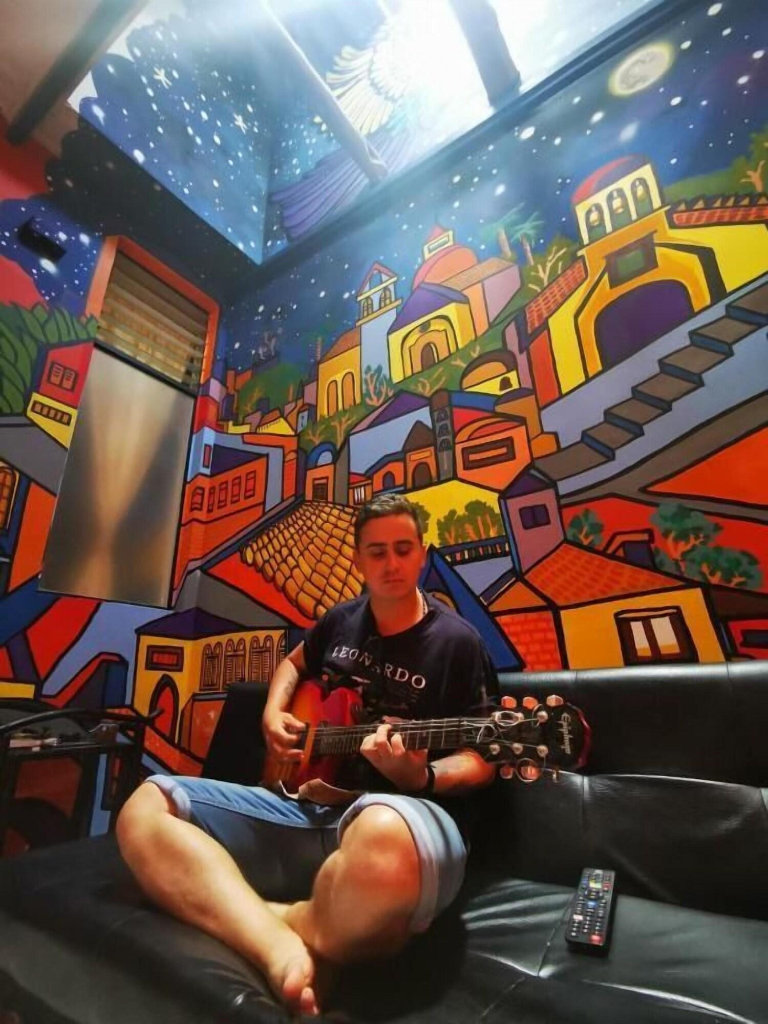 Comodidades del Alojamiento Lienzo Hostel & Museum