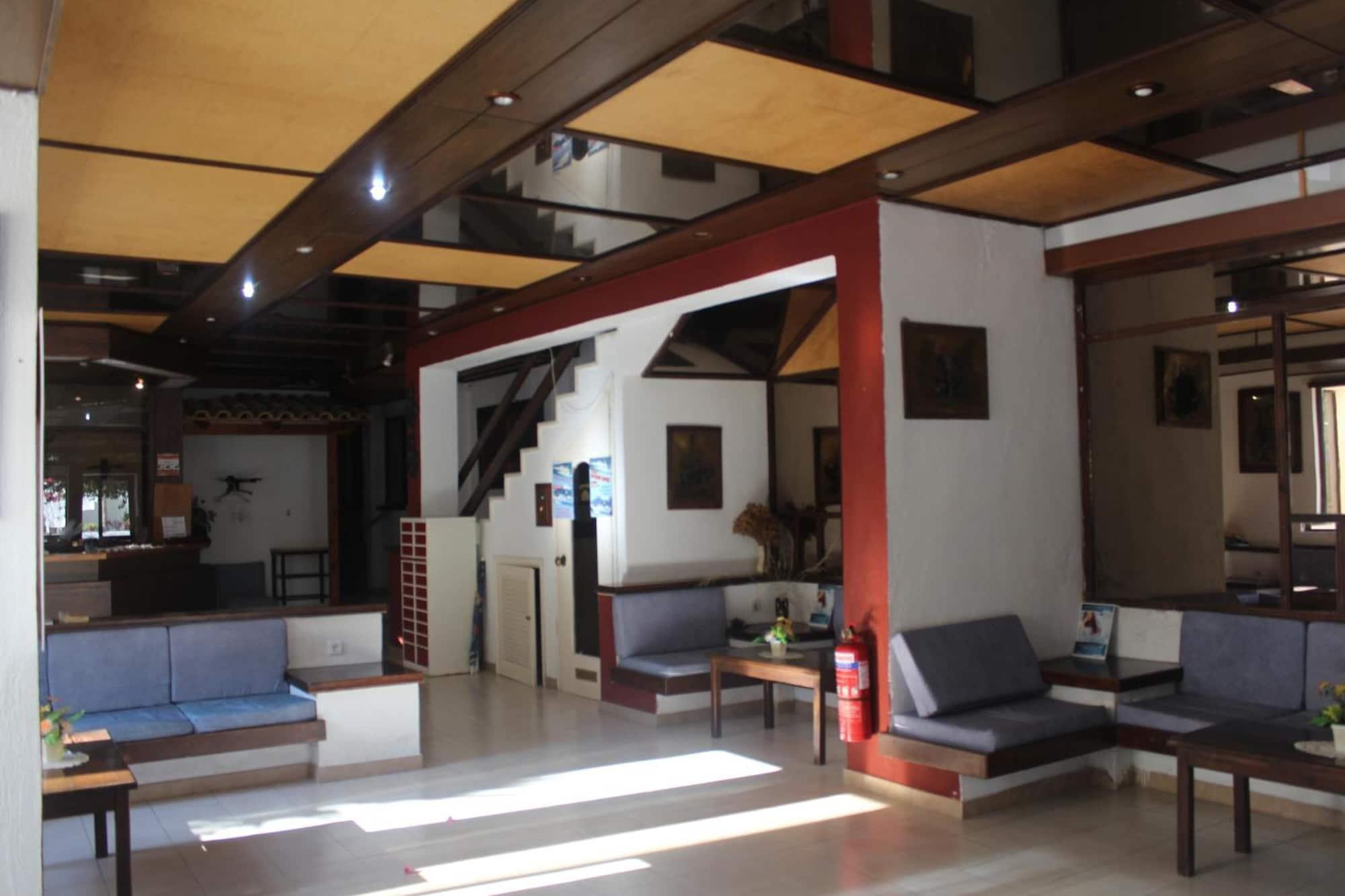 Vista Lobby Le Mirage Hotel