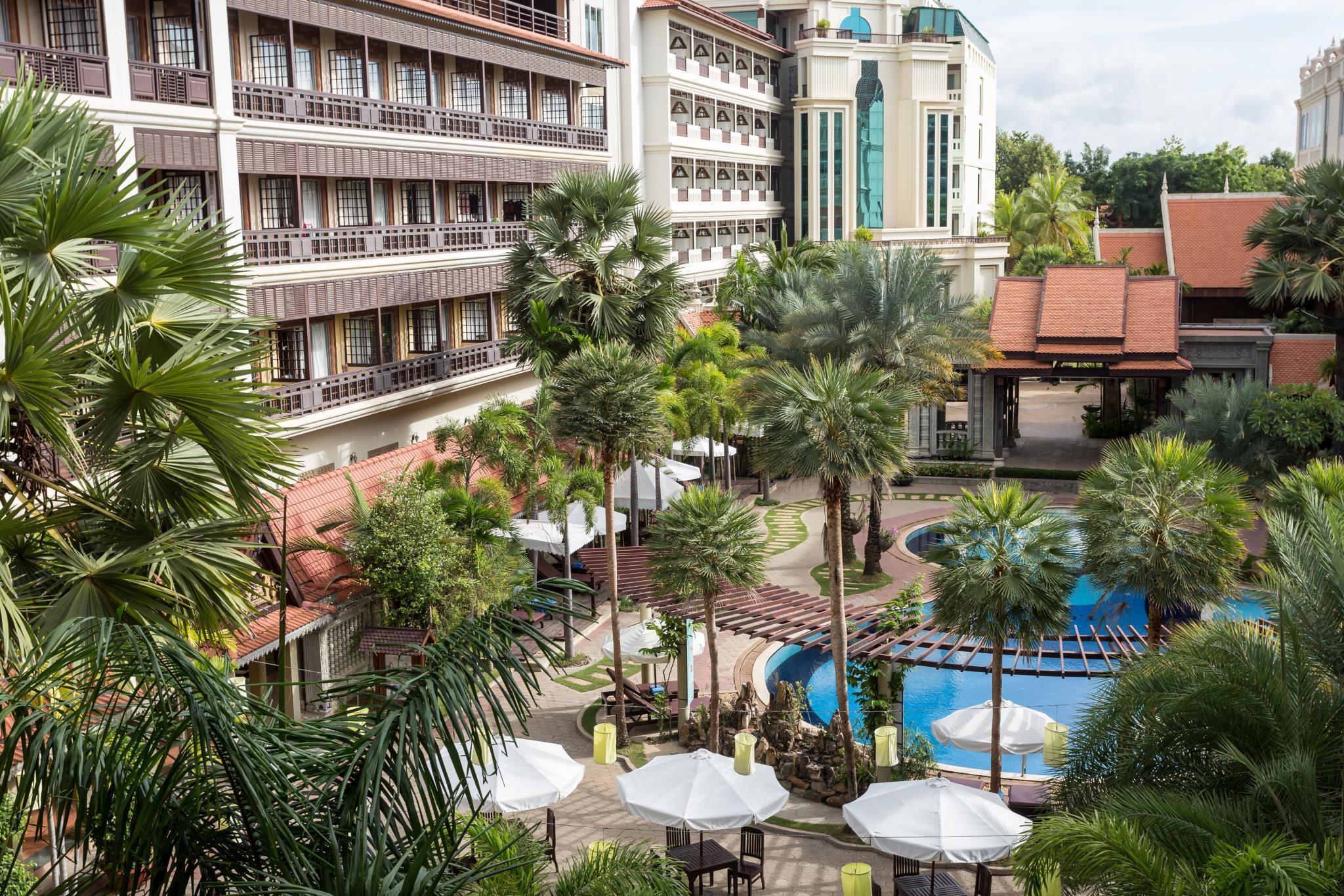 Vista Exterior Empress Residence Resort & Spa