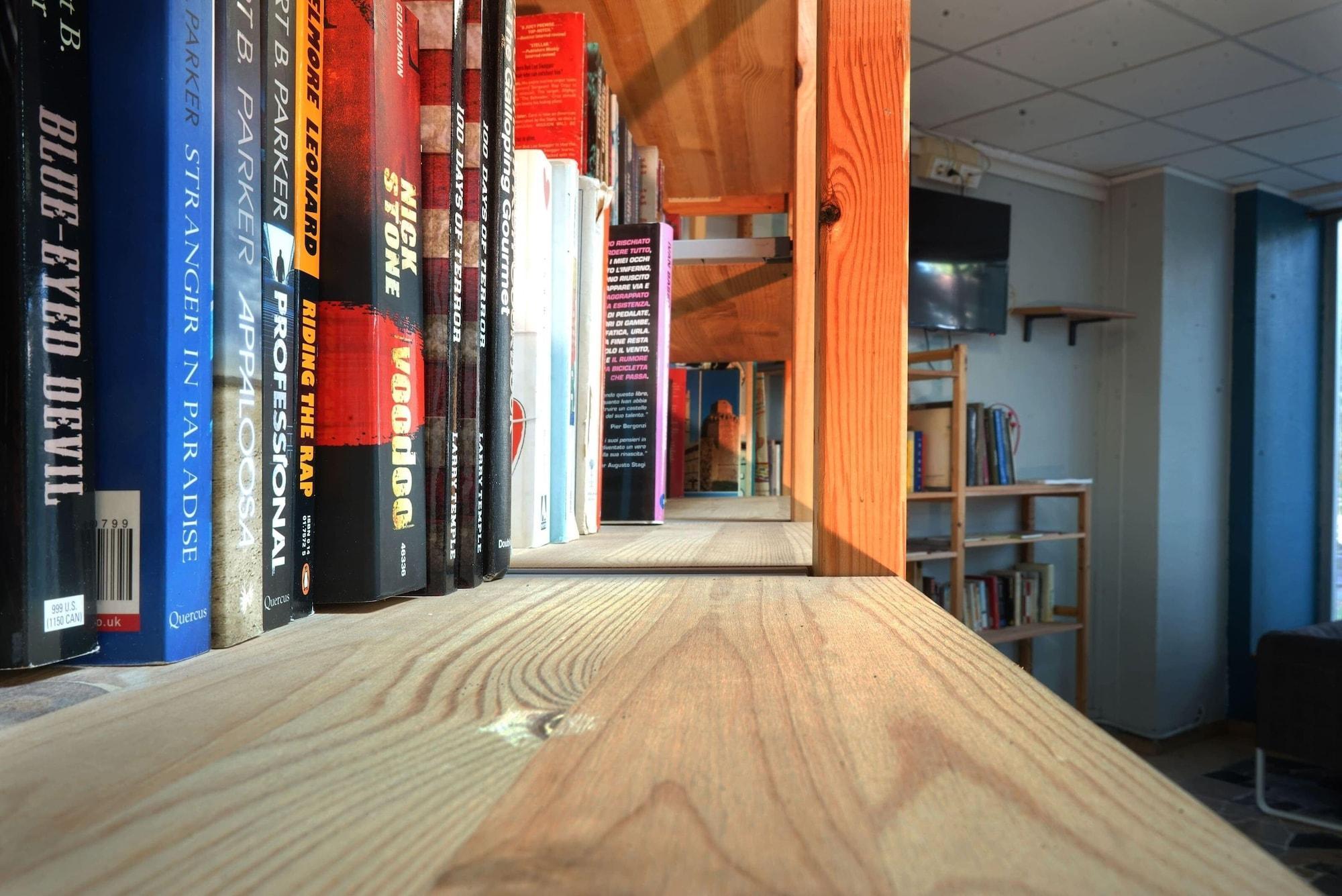 Vista Lobby Ostello Milano