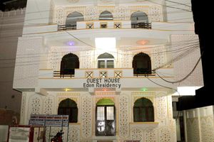 Alojamiento - OYO 4033 Hotel Eden Residency