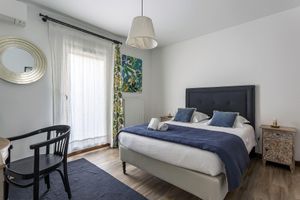 Alquiler Vacacional - 9 bedroom house with garden 10min from the heart of Lyon