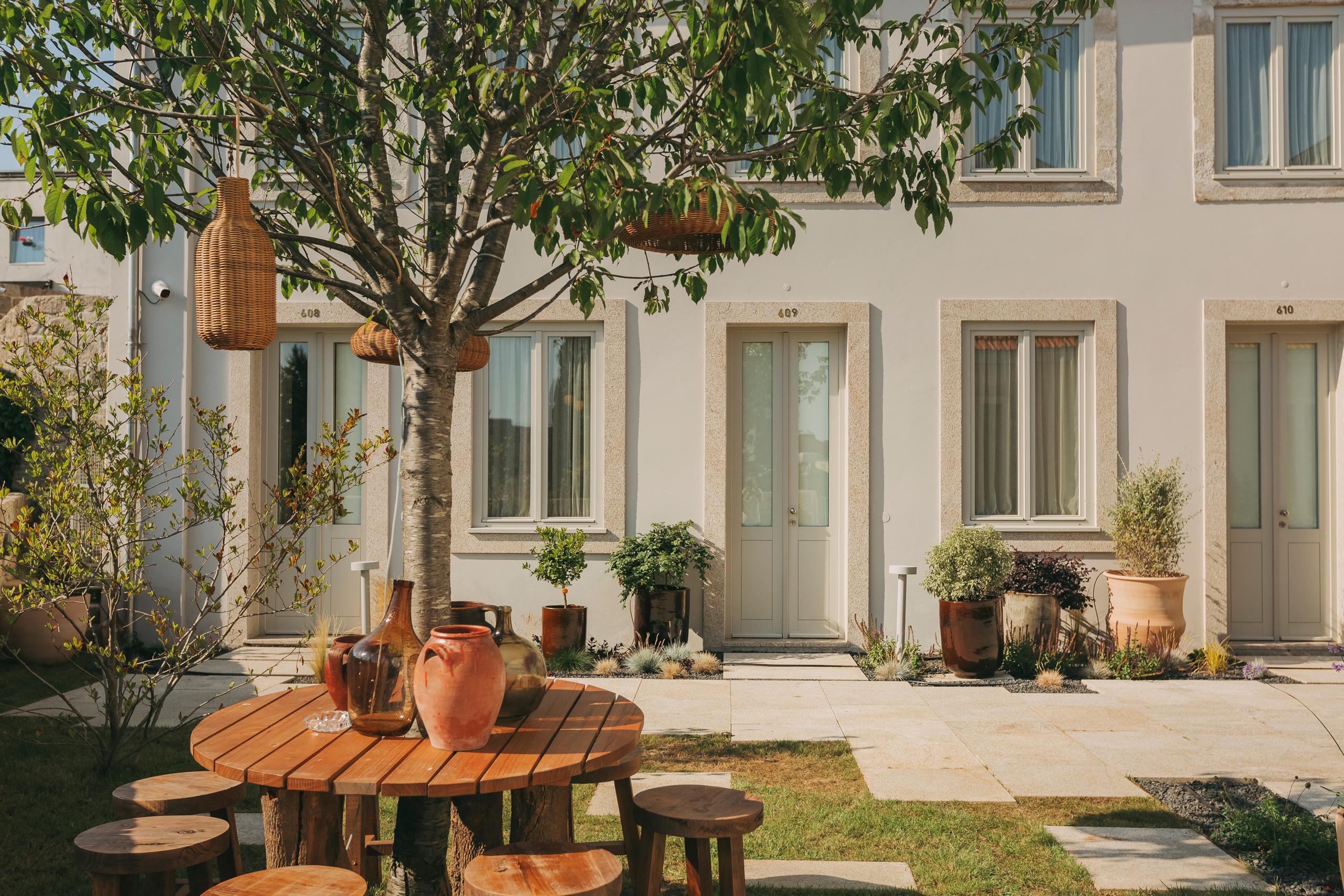 Vista Exterior Village Aparthotel by BOA