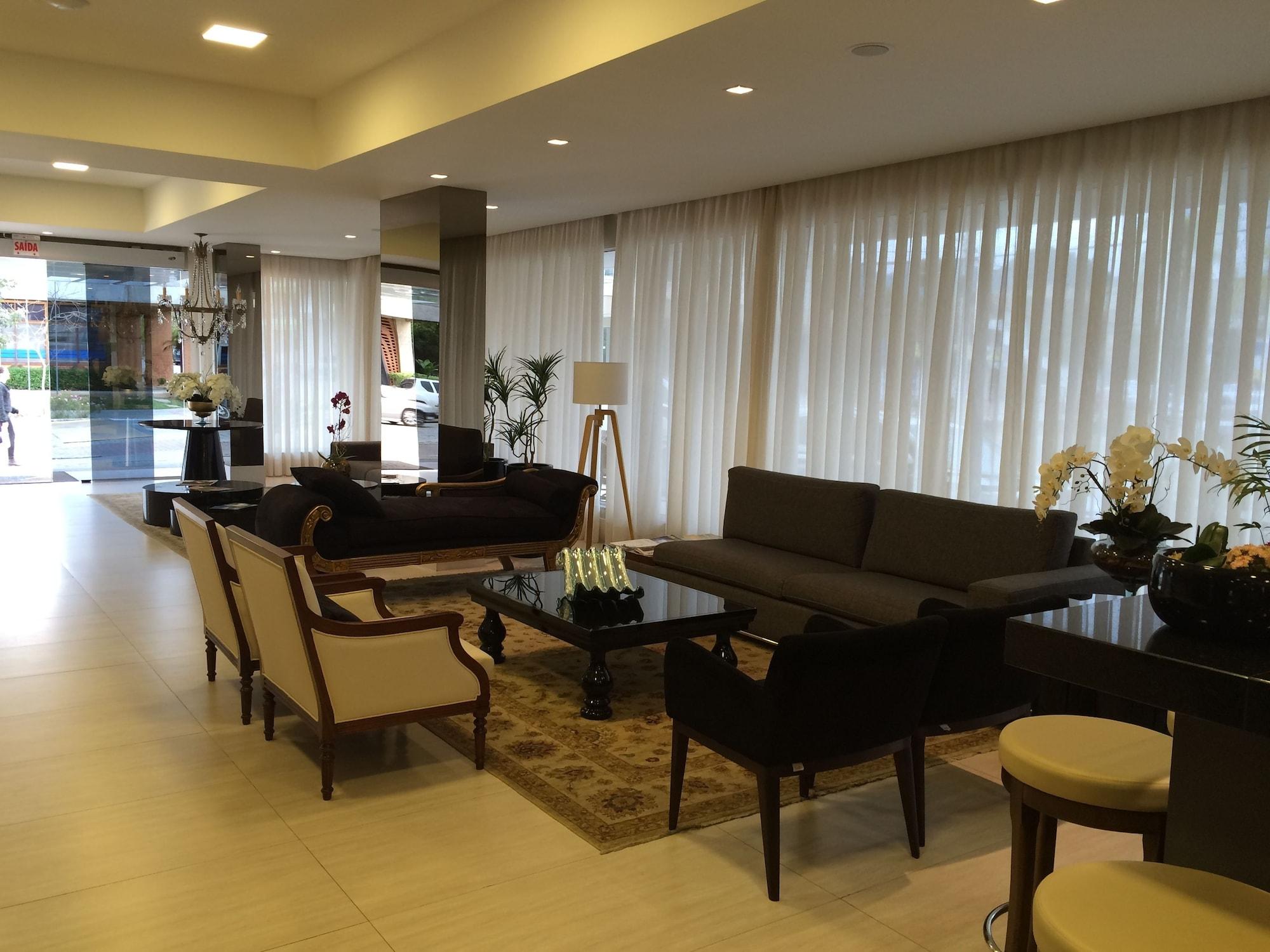 Vista Lobby Blue Hill Hotel