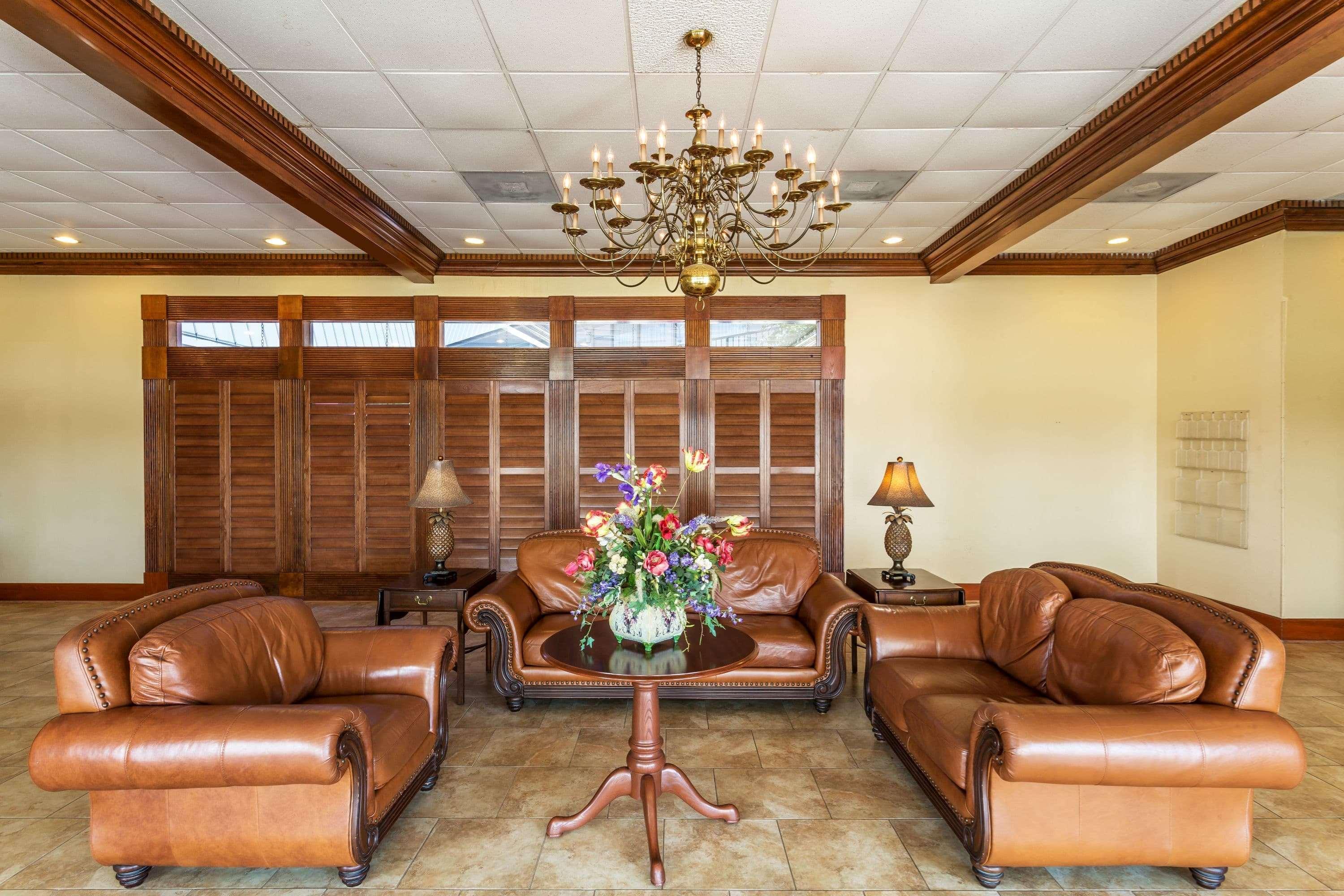 Vista Lobby Ramada by Wyndham Houma