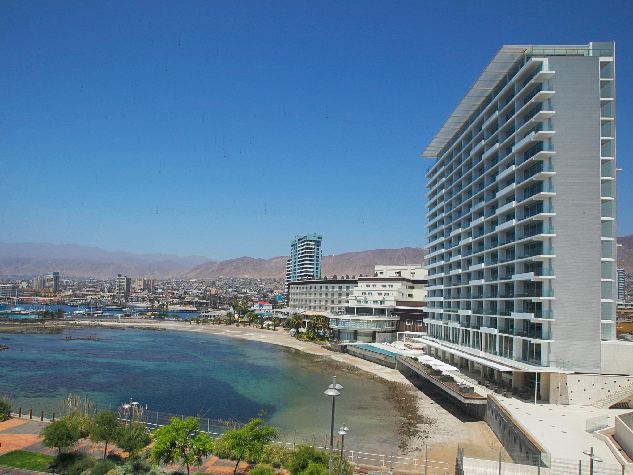 Vista Exterior Terrado Suites Antofagasta