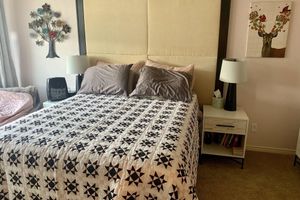 Alquiler Vacacional - Eagle townhouse beautiful and well appointed sleeps 6. Designer unit!