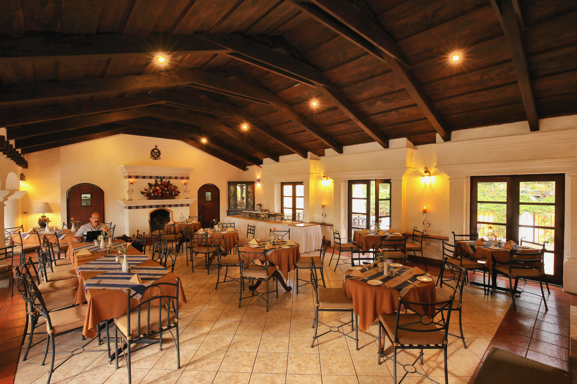 Bar/Salón Villa Colonial