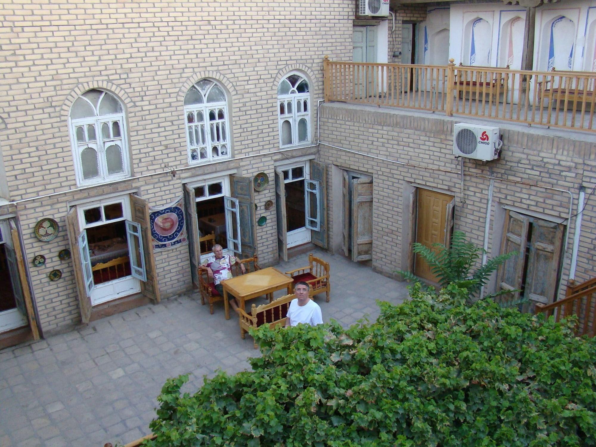 Vista Exterior Komil Bukhara Boutique Hotel