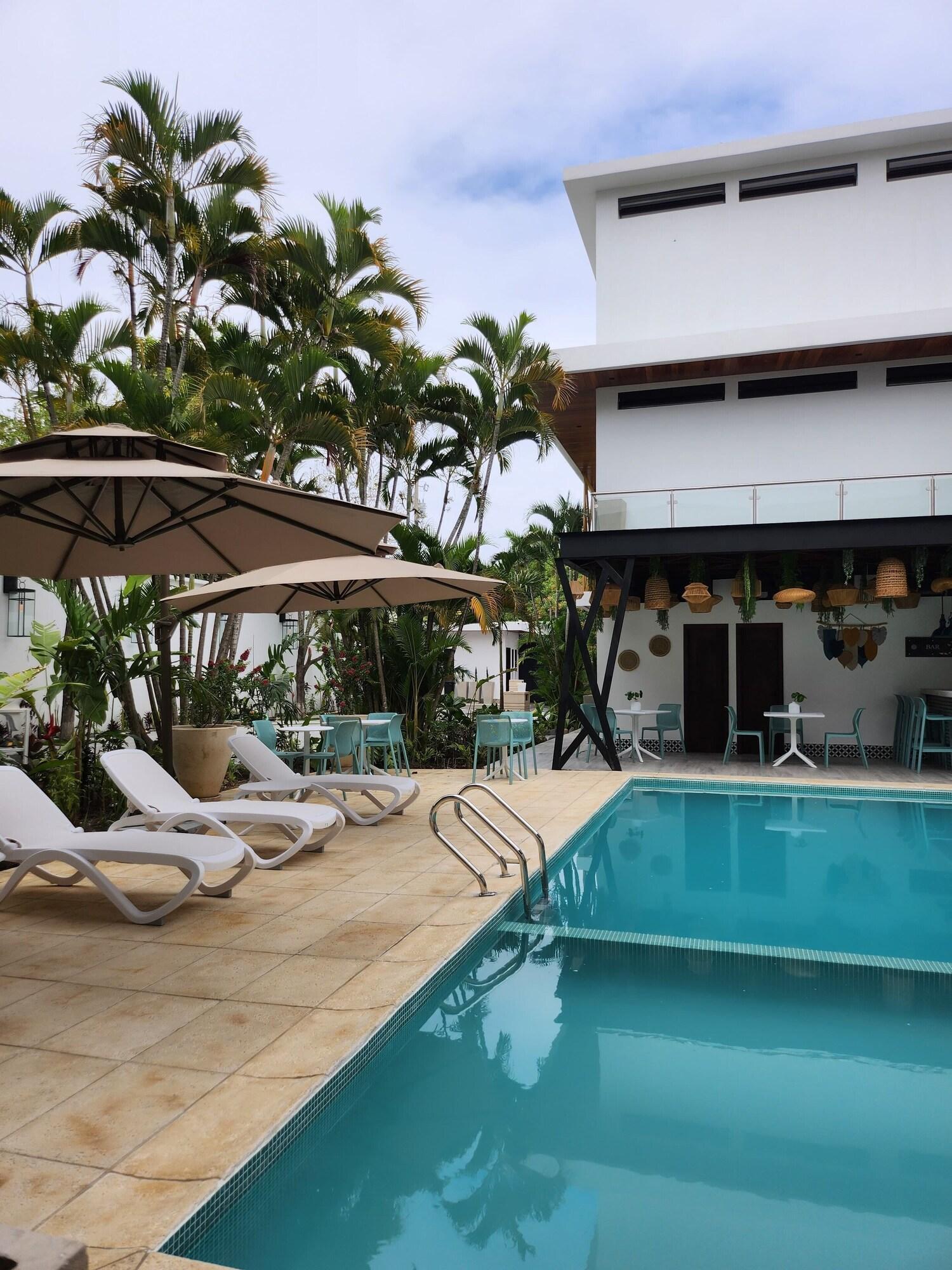 Vista Exterior Hotel Tepeu