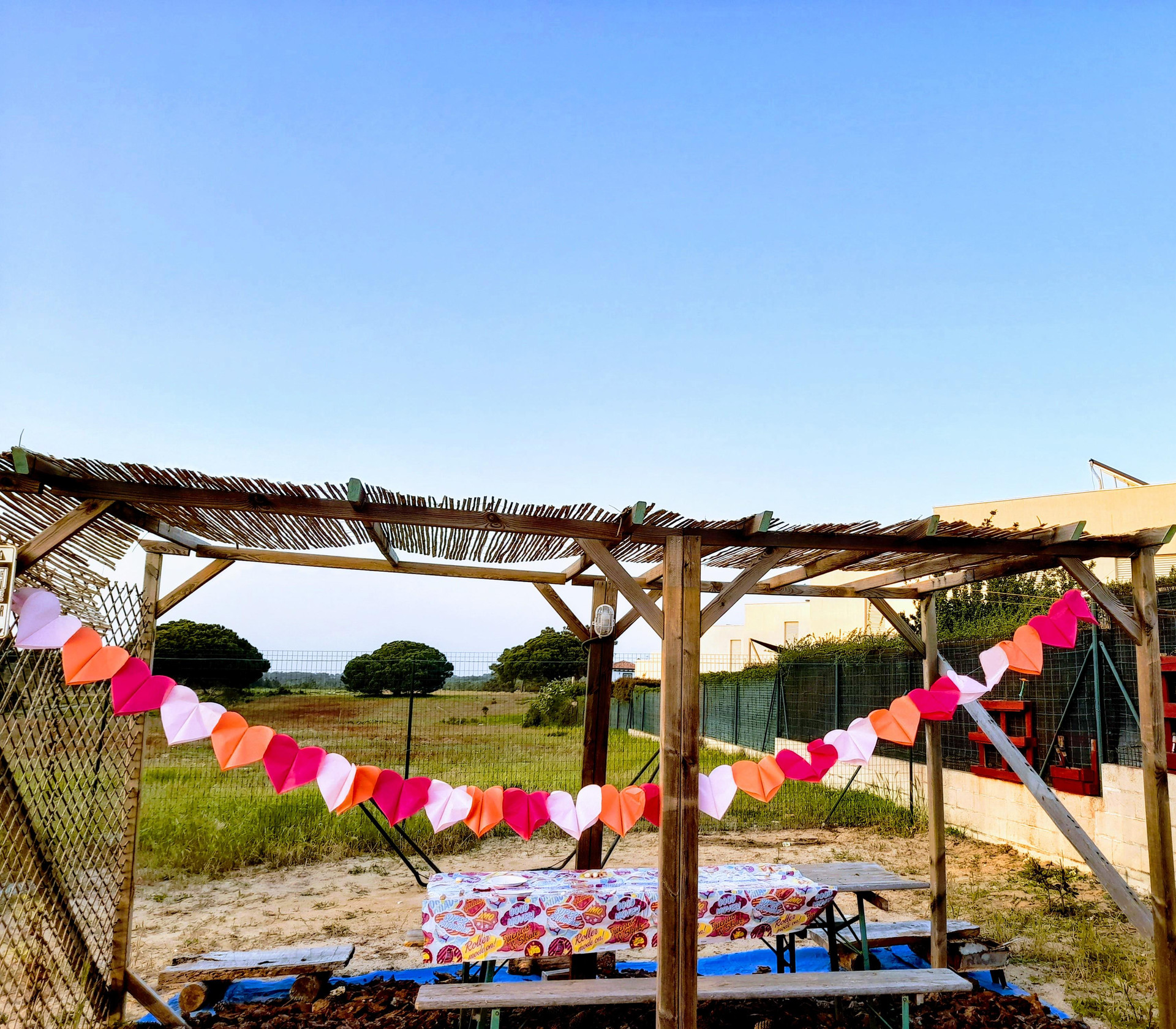 Varios Sublime Sun and Van by Meco Stays