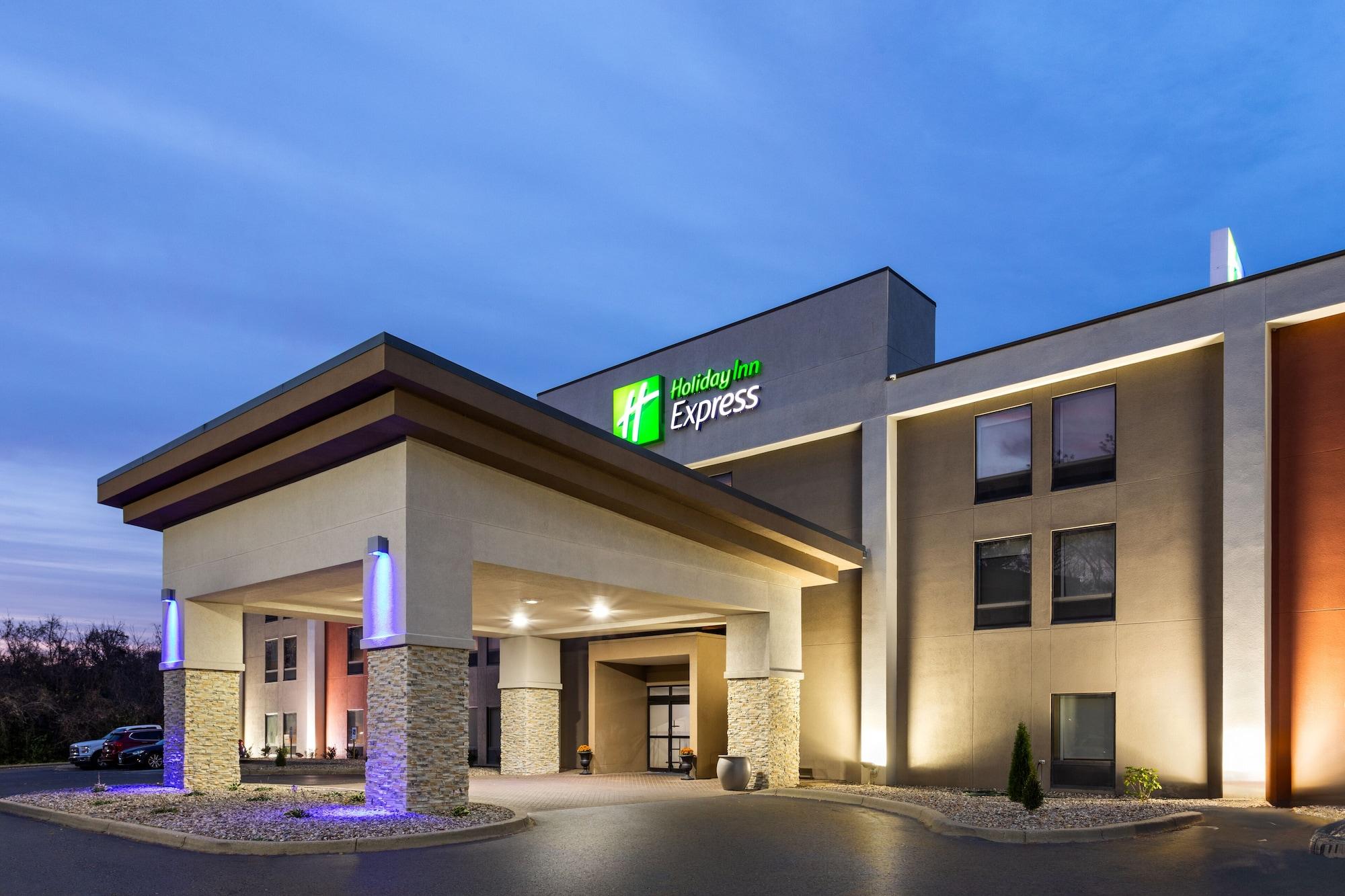 Varios Holiday Inn Express New Albany - Louisville NW by IHG