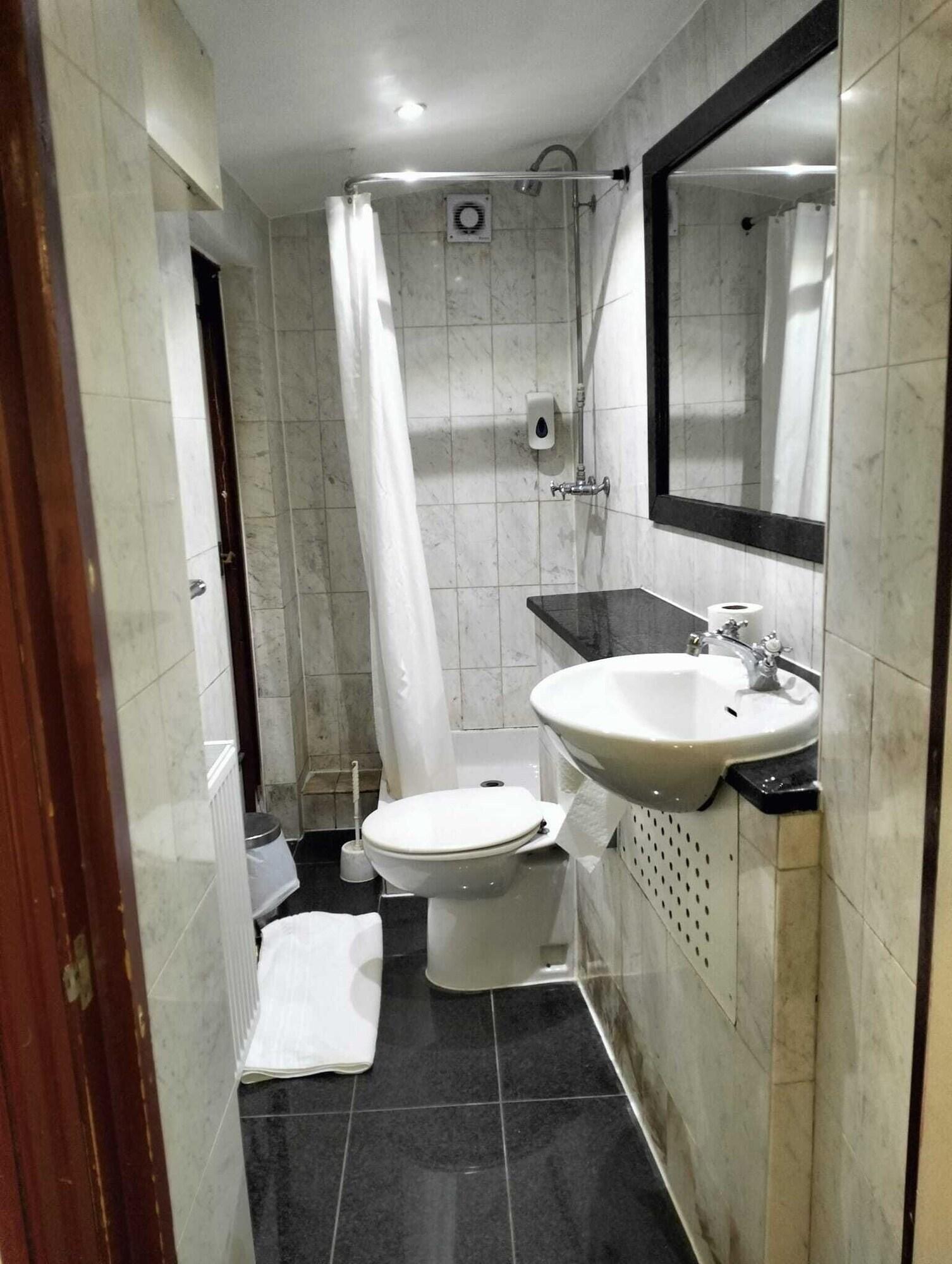 Equipamiento de Habitación Manor Hotel