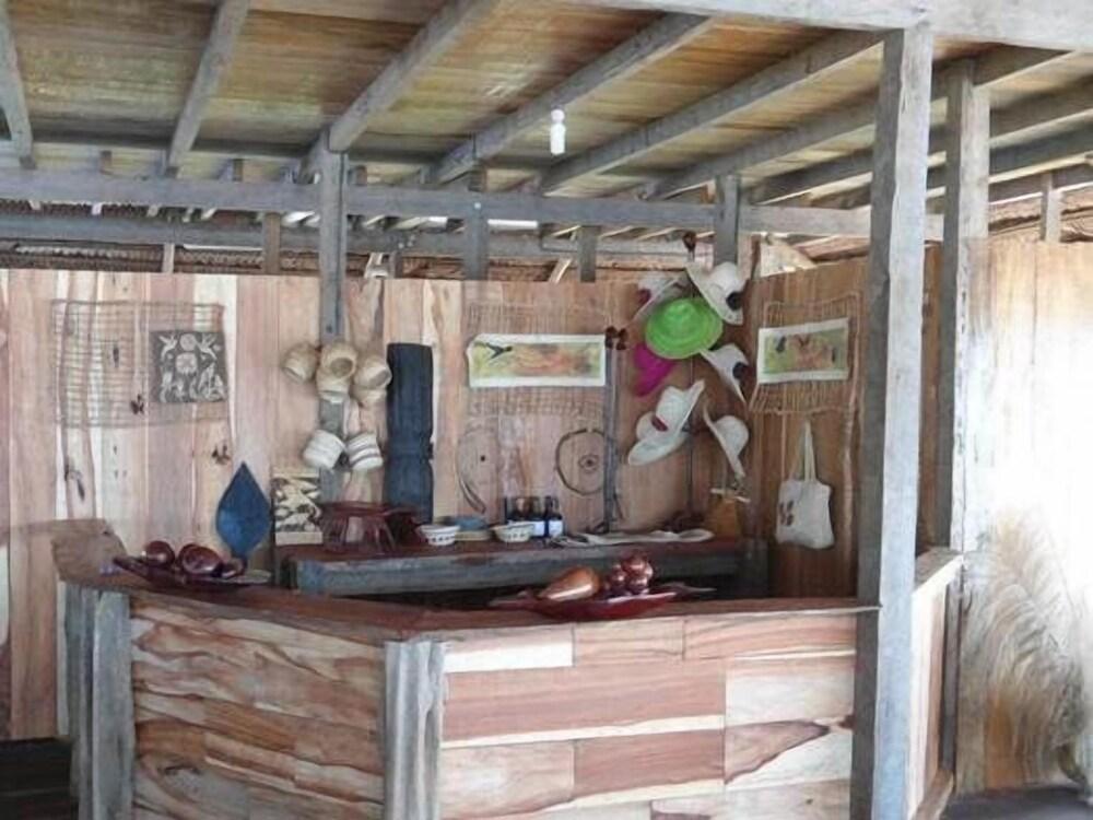 Bar/Salón Kurupira Cabin Floating