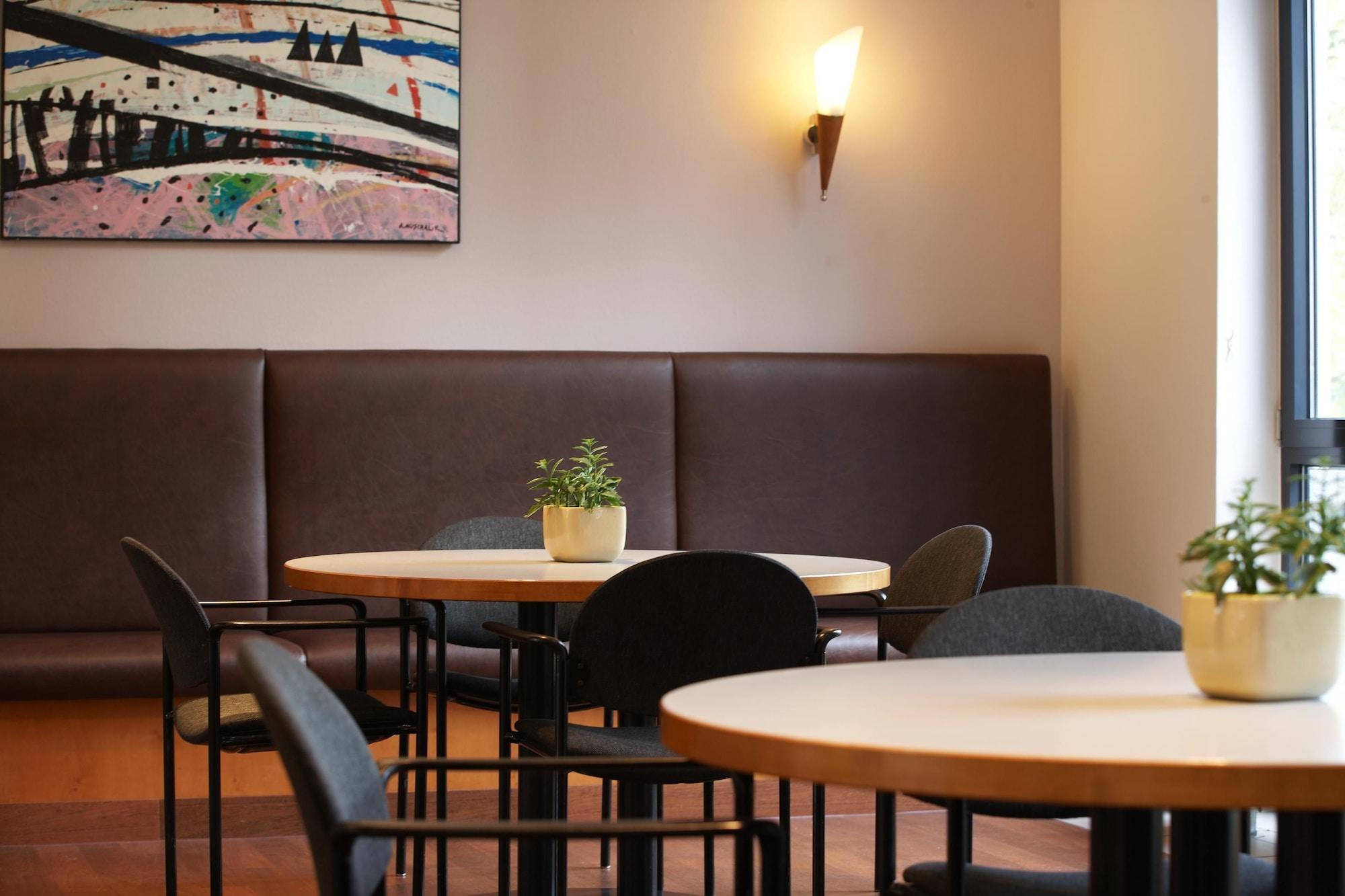 Bar/Salón IntercityHotel Magdeburg