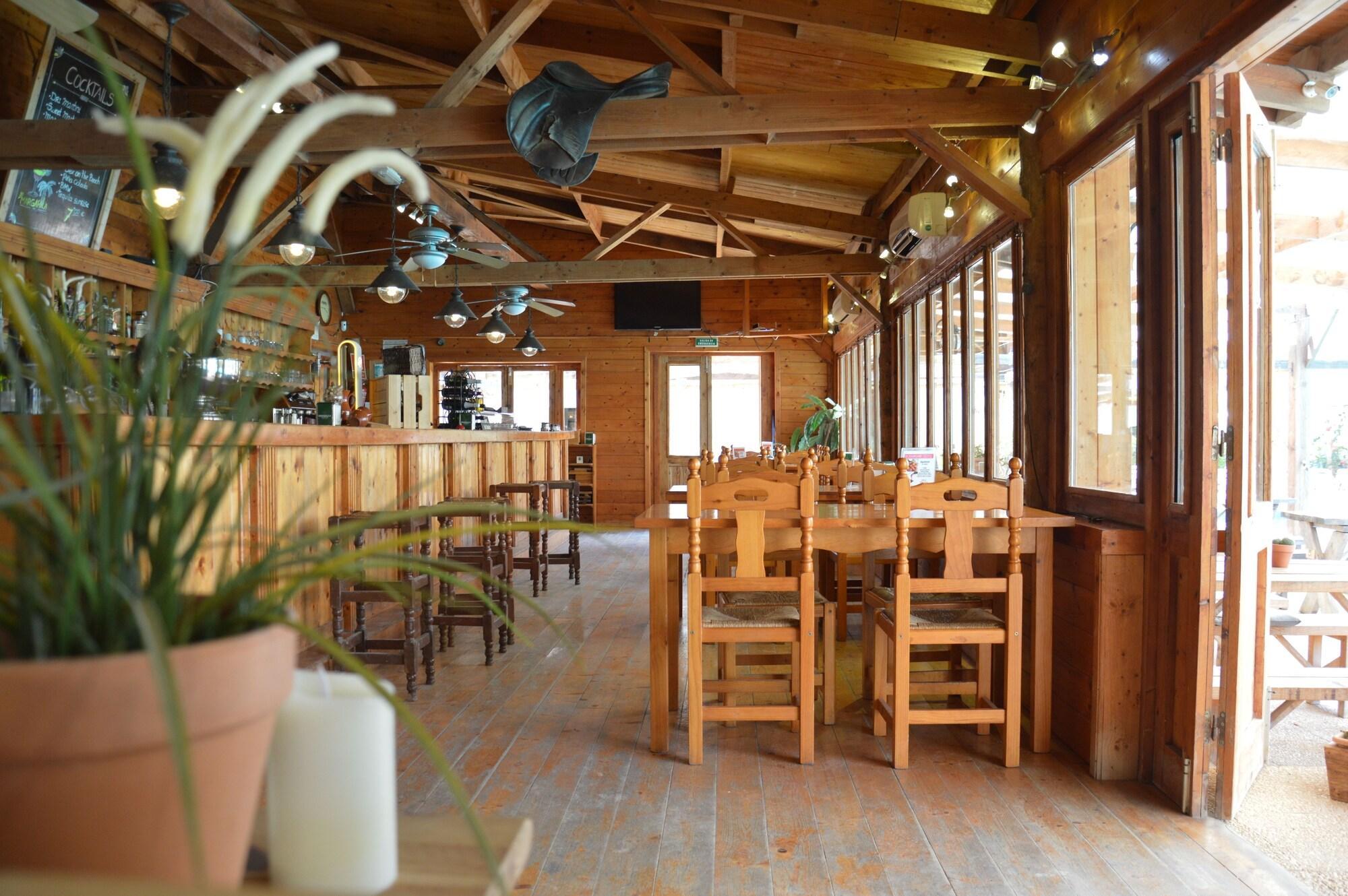 Vista Lobby El Rancho