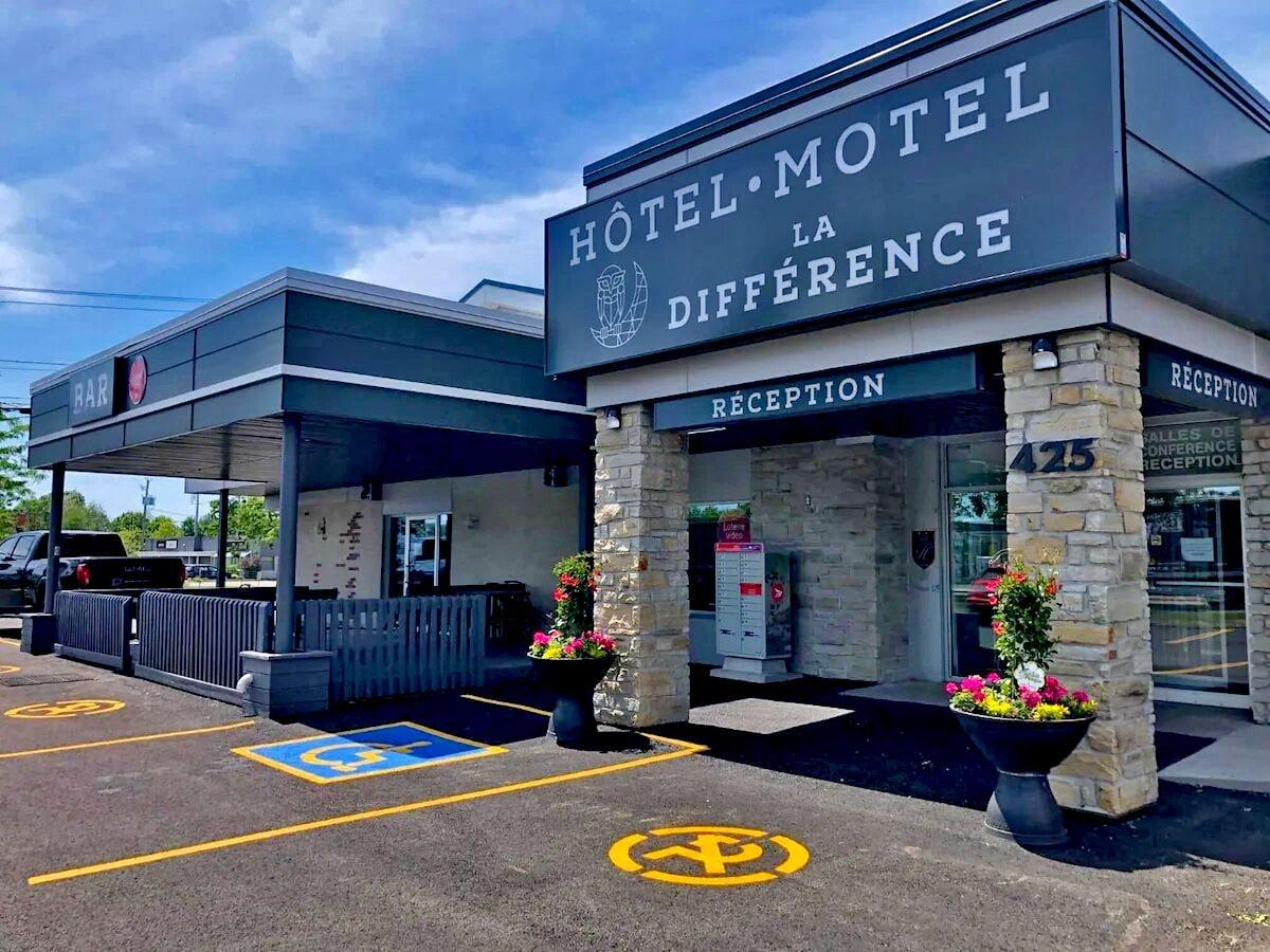 Vista Exterior Hôtel Motel La Différence