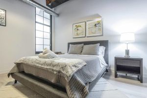 Alquiler Vacacional - Spacious & Private 3 BDR Luxury Condo in Downtown