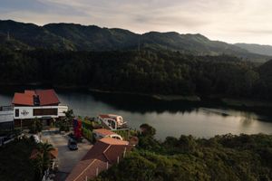 Alojamiento - EL NIDO HOTEL GUATAPE
