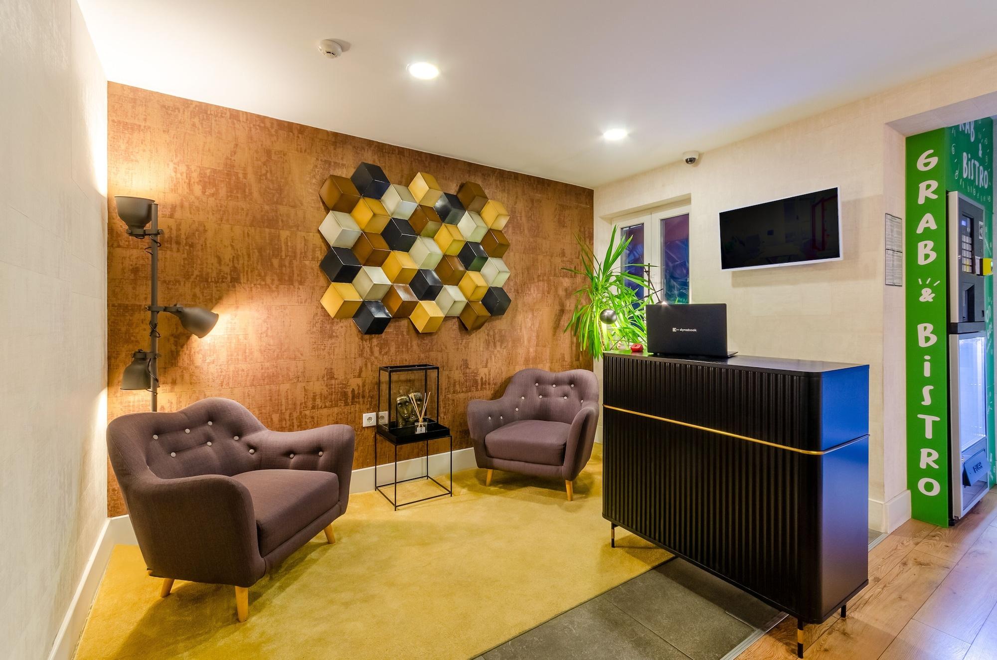 Vista Lobby LX51 Studios & Suites by APT IIN - Lisbon Center