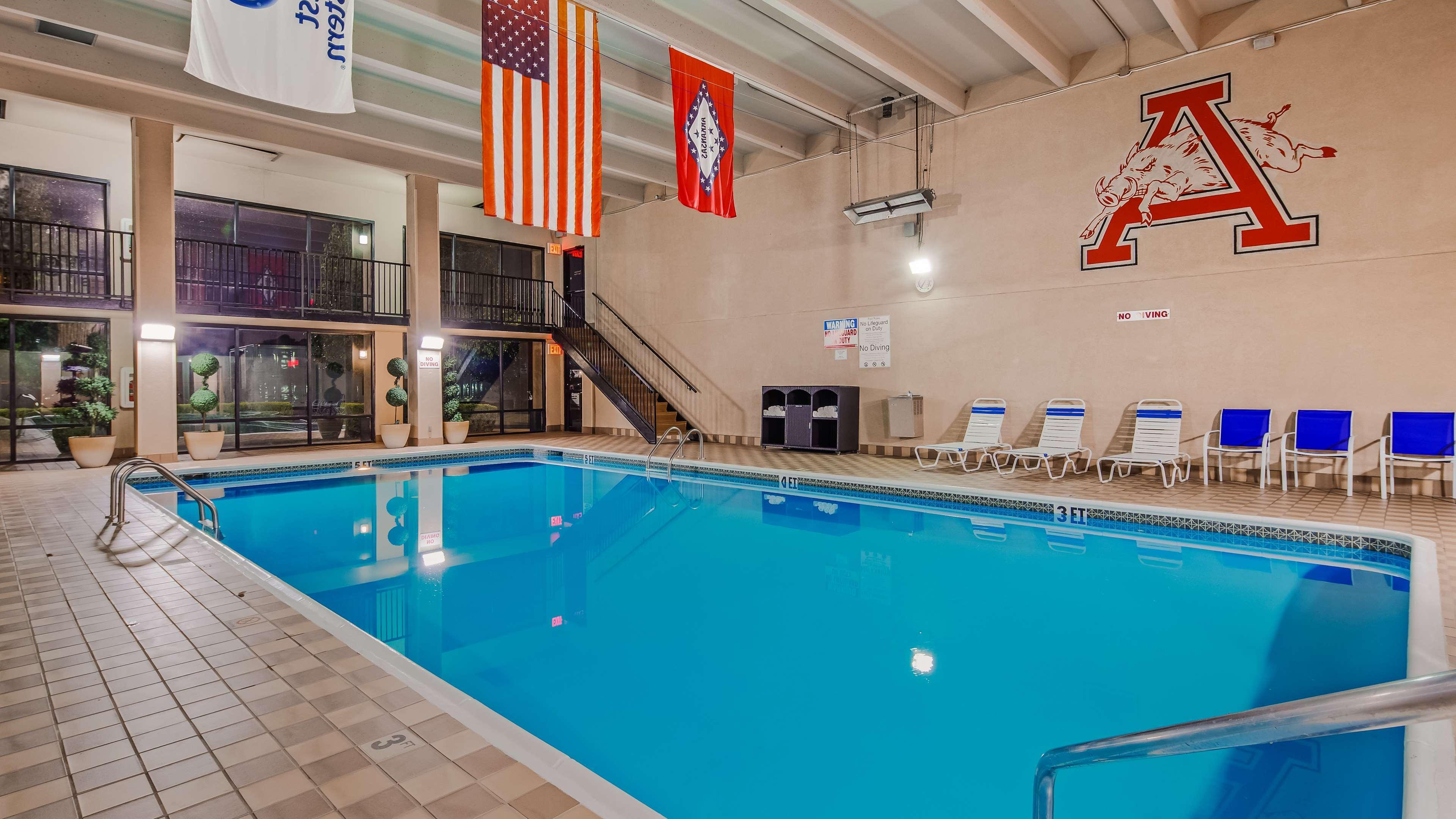 Vista Piscina Best Western Windsor Suites