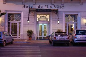 Alojamiento - Hotel de La Ville