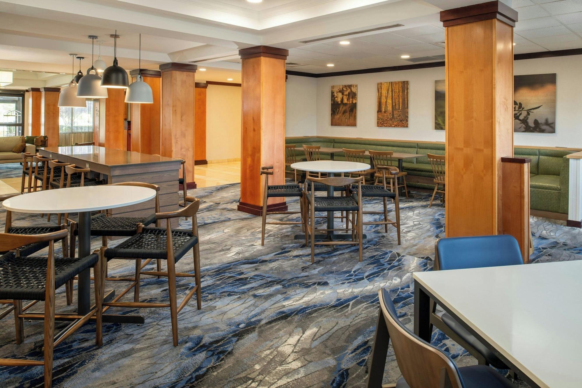 Restaurant Fairfield Inn & Suites by Marriott Santa Maria