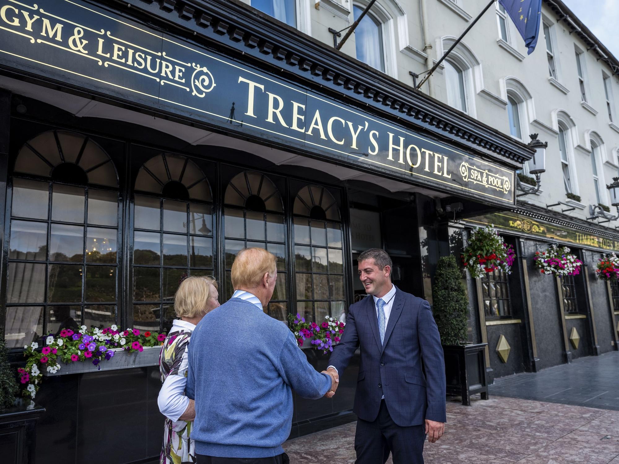 Vista Exterior Treacy's Hotel Waterford Spa & Leisure Centre