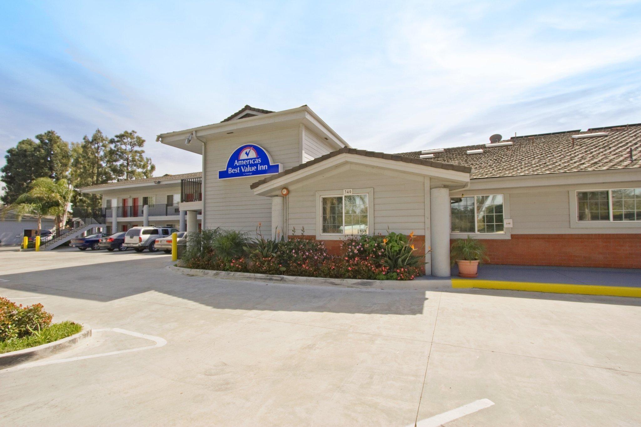 Vista Exterior Americas Best Value Inn Oxnard Port Hueneme