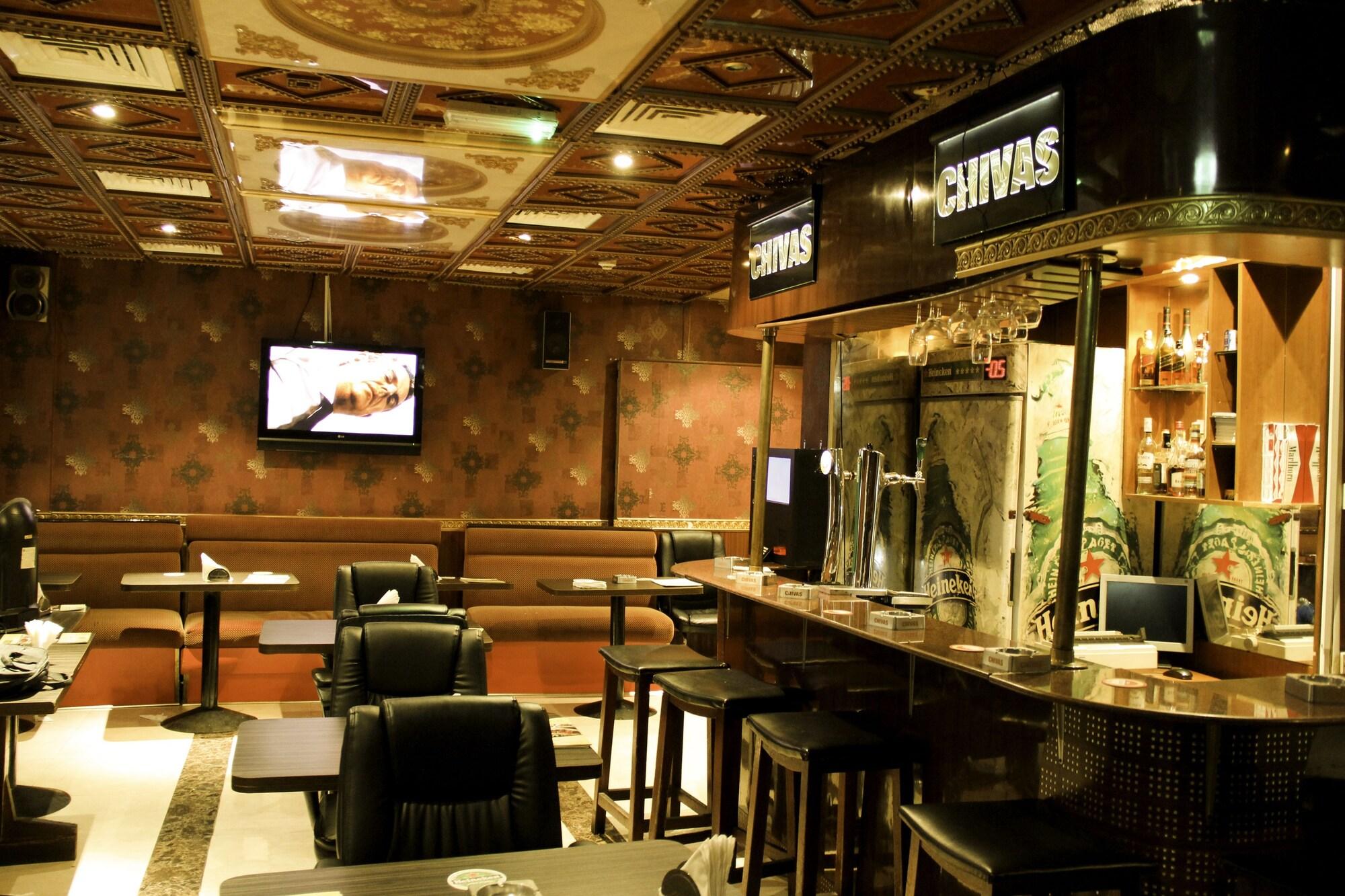 Bar/Salón Royalton Hotel