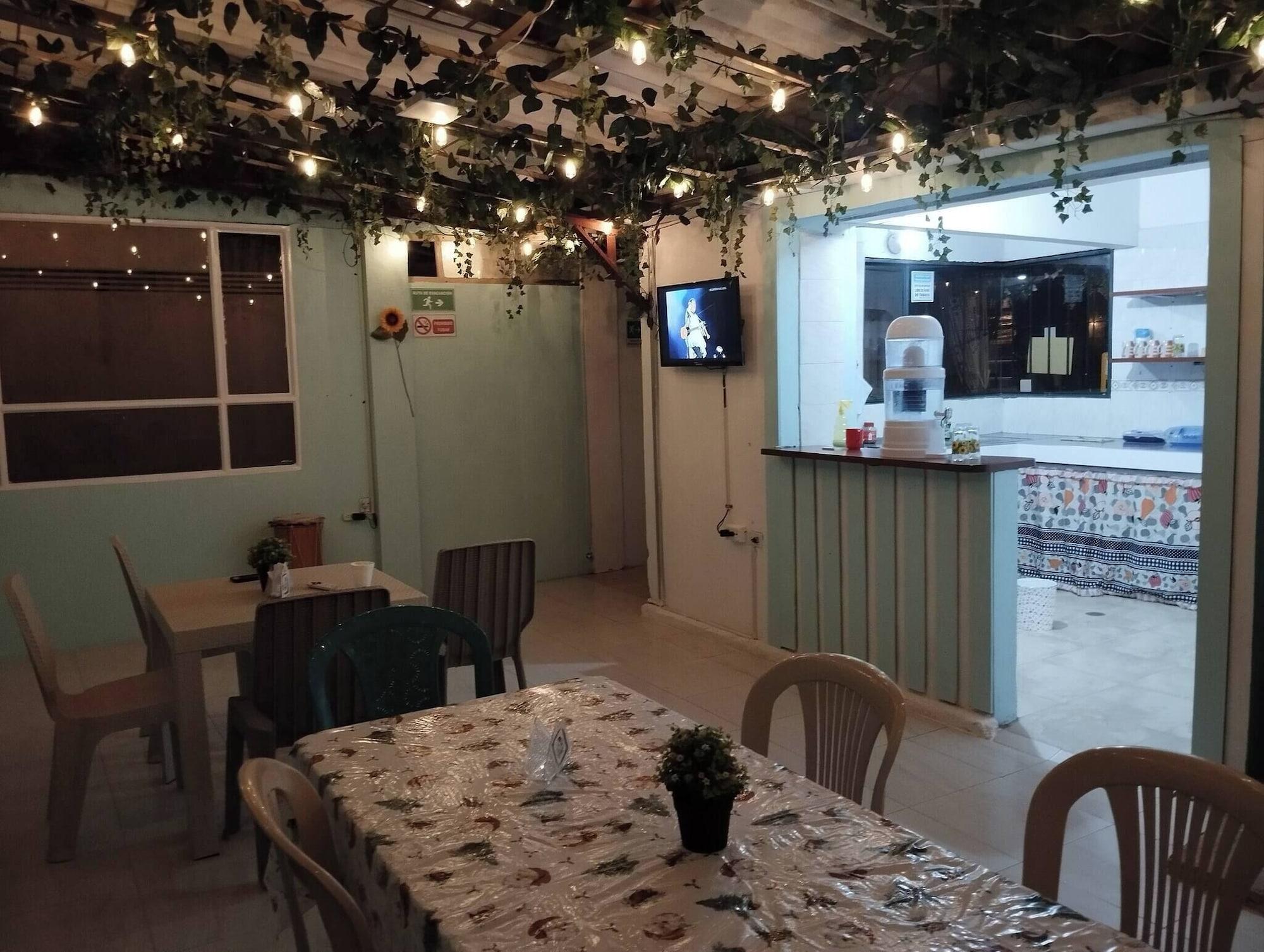 Restaurant Room-serene Oasis in Pasto Cozy Guest Ro