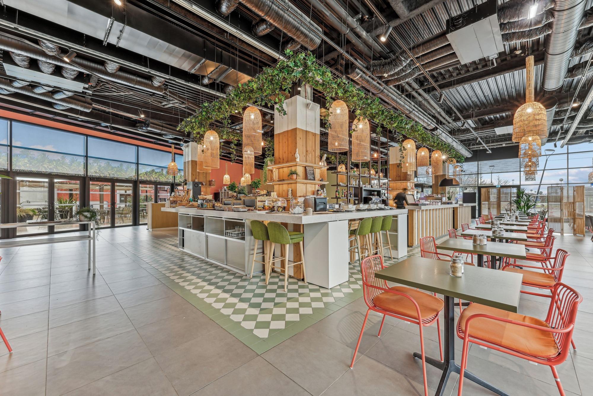 Restaurant Mercure Paris Orly Airport
