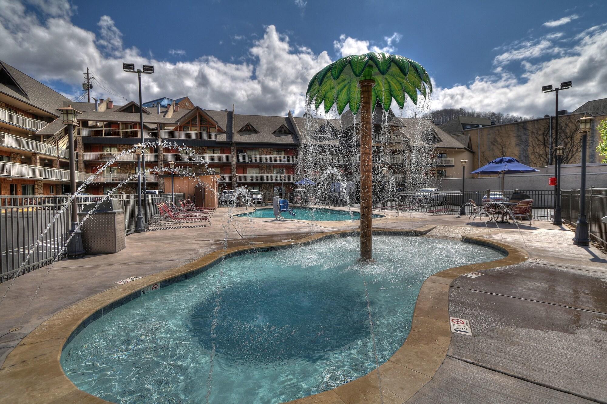 Varios Crossroads Inn & Suites