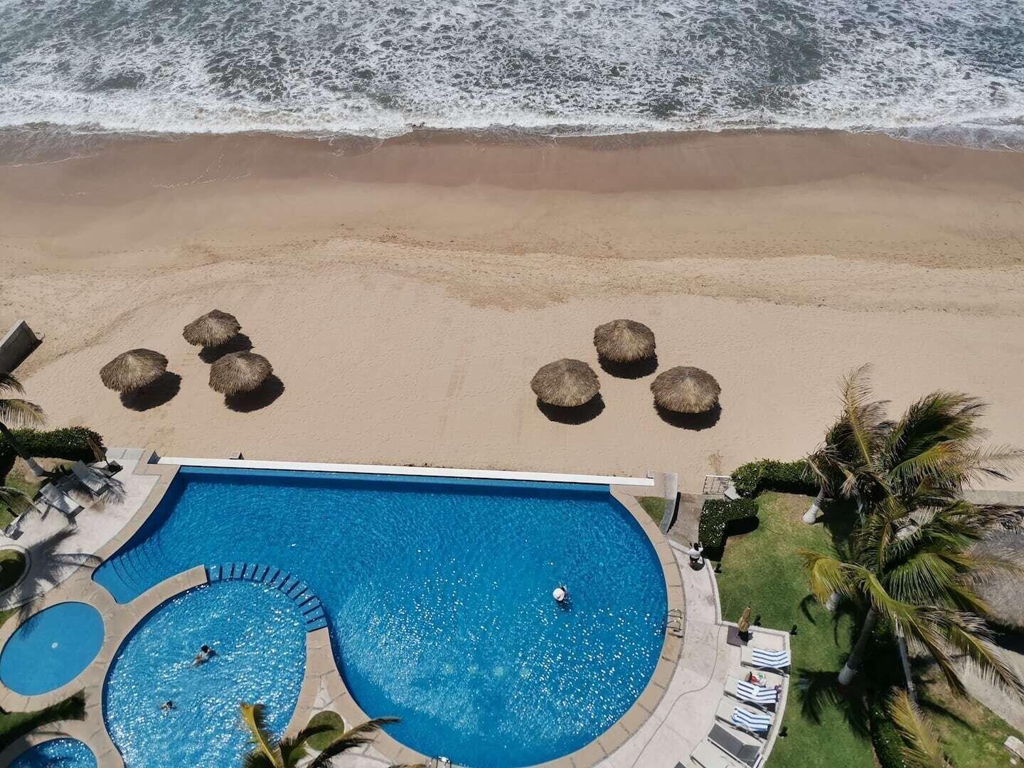 Varios Condos Perla