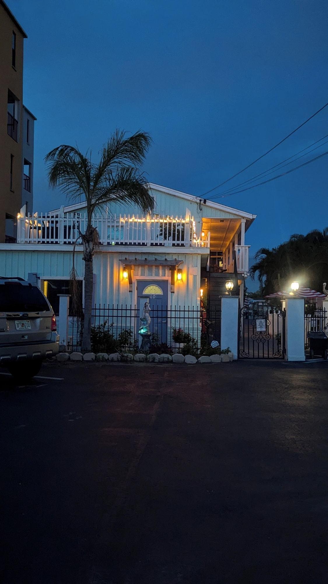 Varios Lorelei Resort Motel
