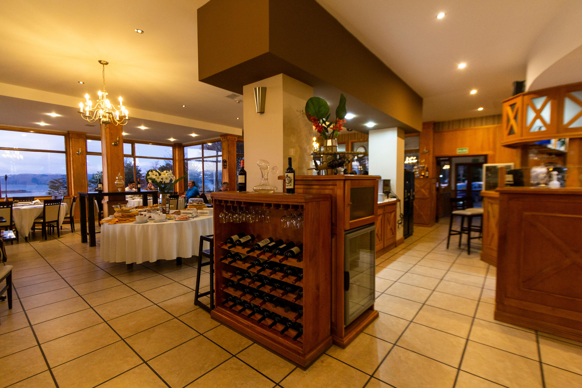 Bar/Salón Altos Ushuaia Hotel & Resto