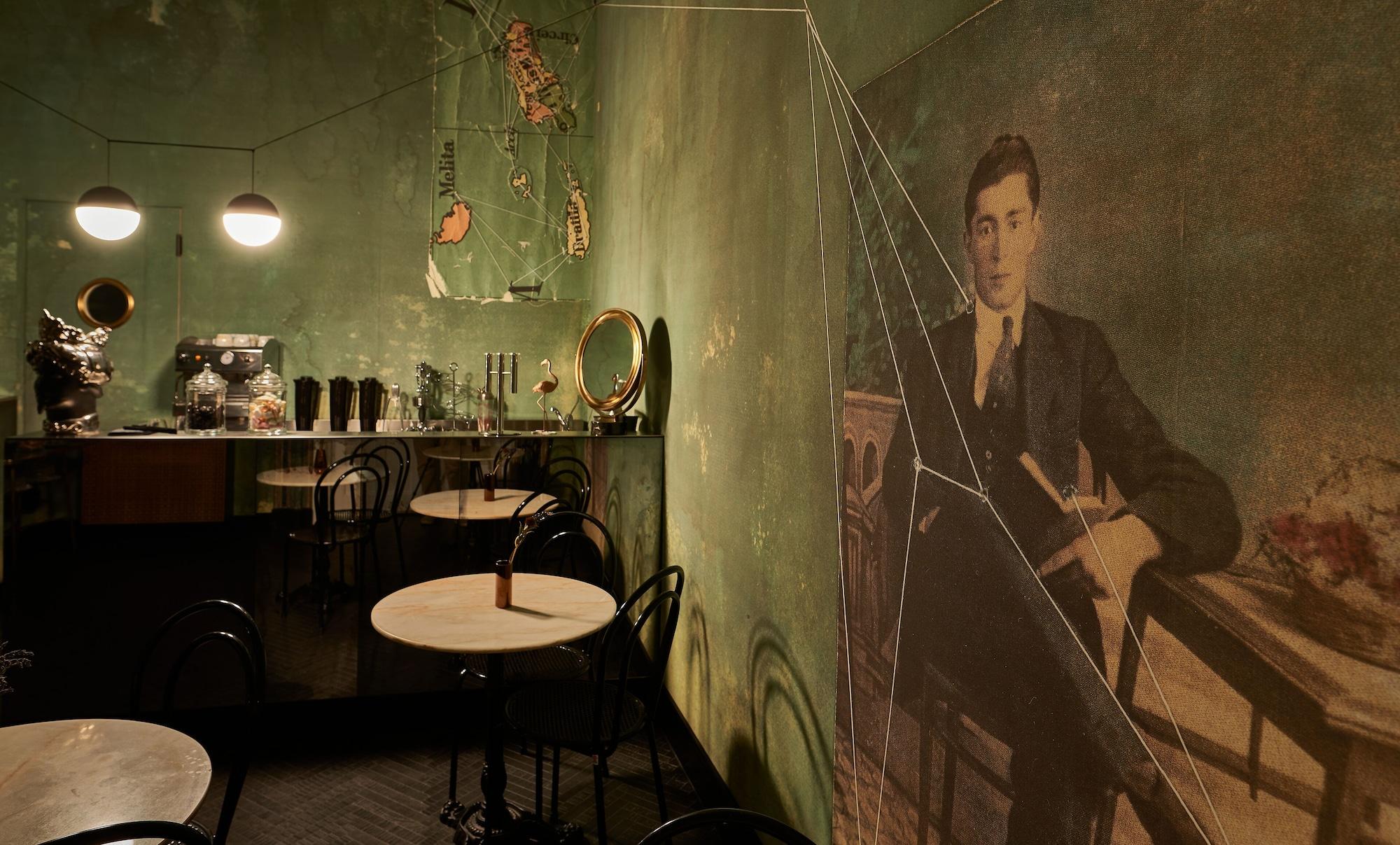 Bar/Salón Asmundo di Gisira