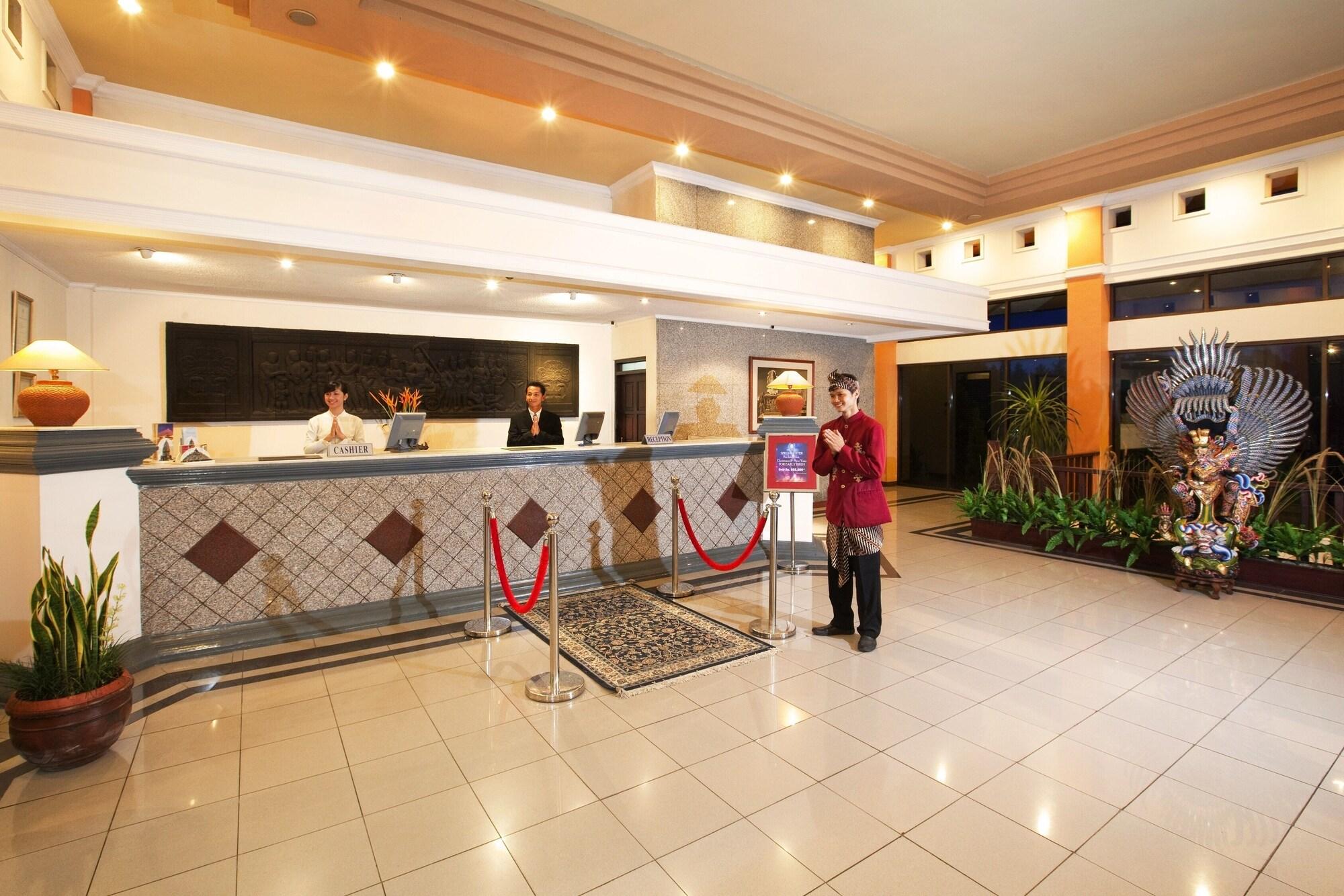Vista Lobby Hotel Puri Asri