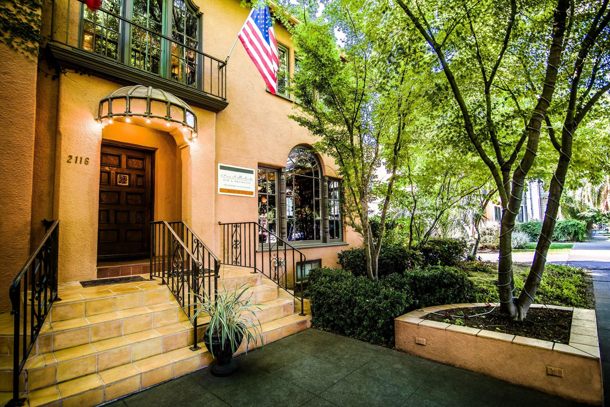 Vista Exterior Inn & Spa at Parkside