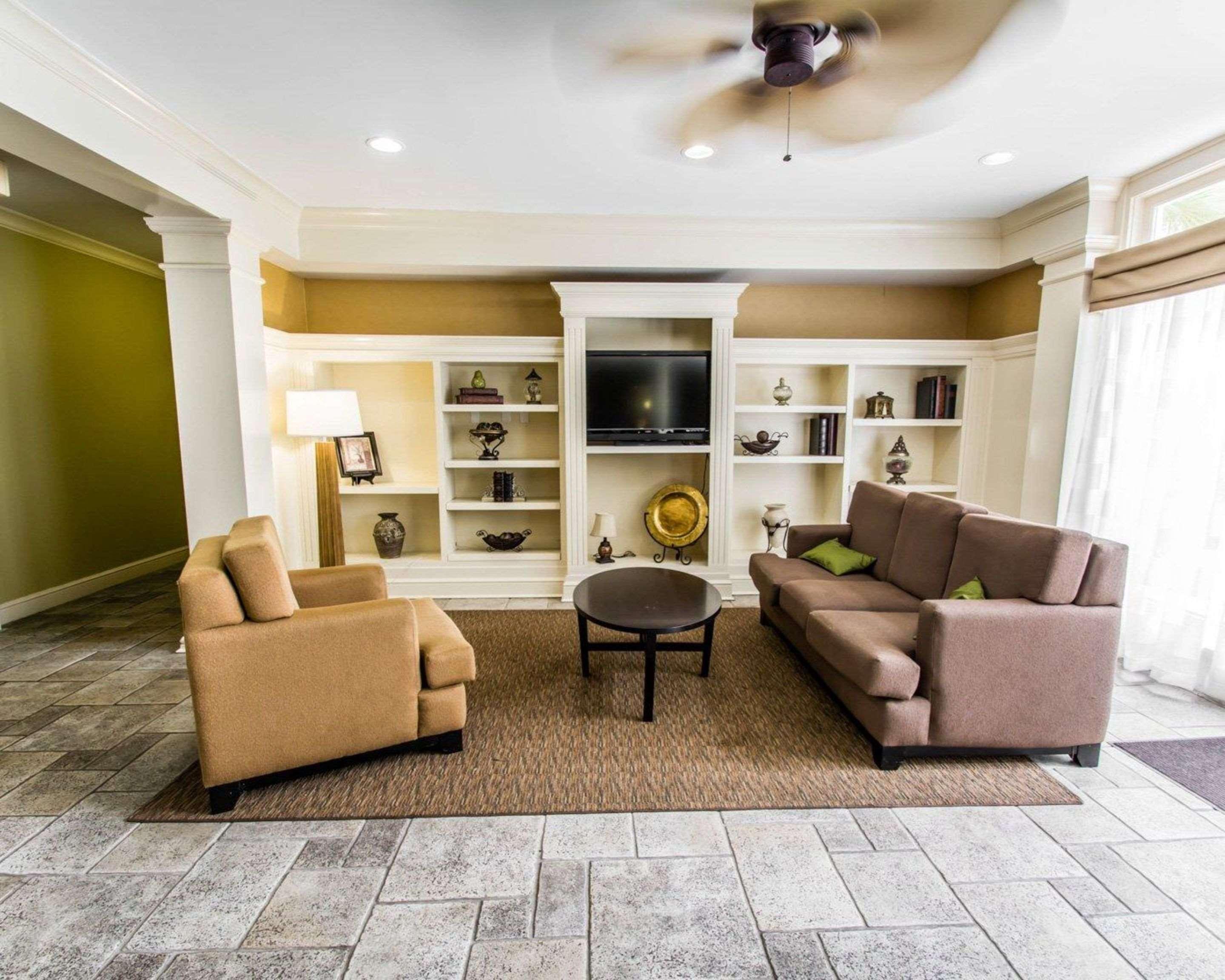 Vista Lobby Sleep Inn Port St. Lucie at PGA Village