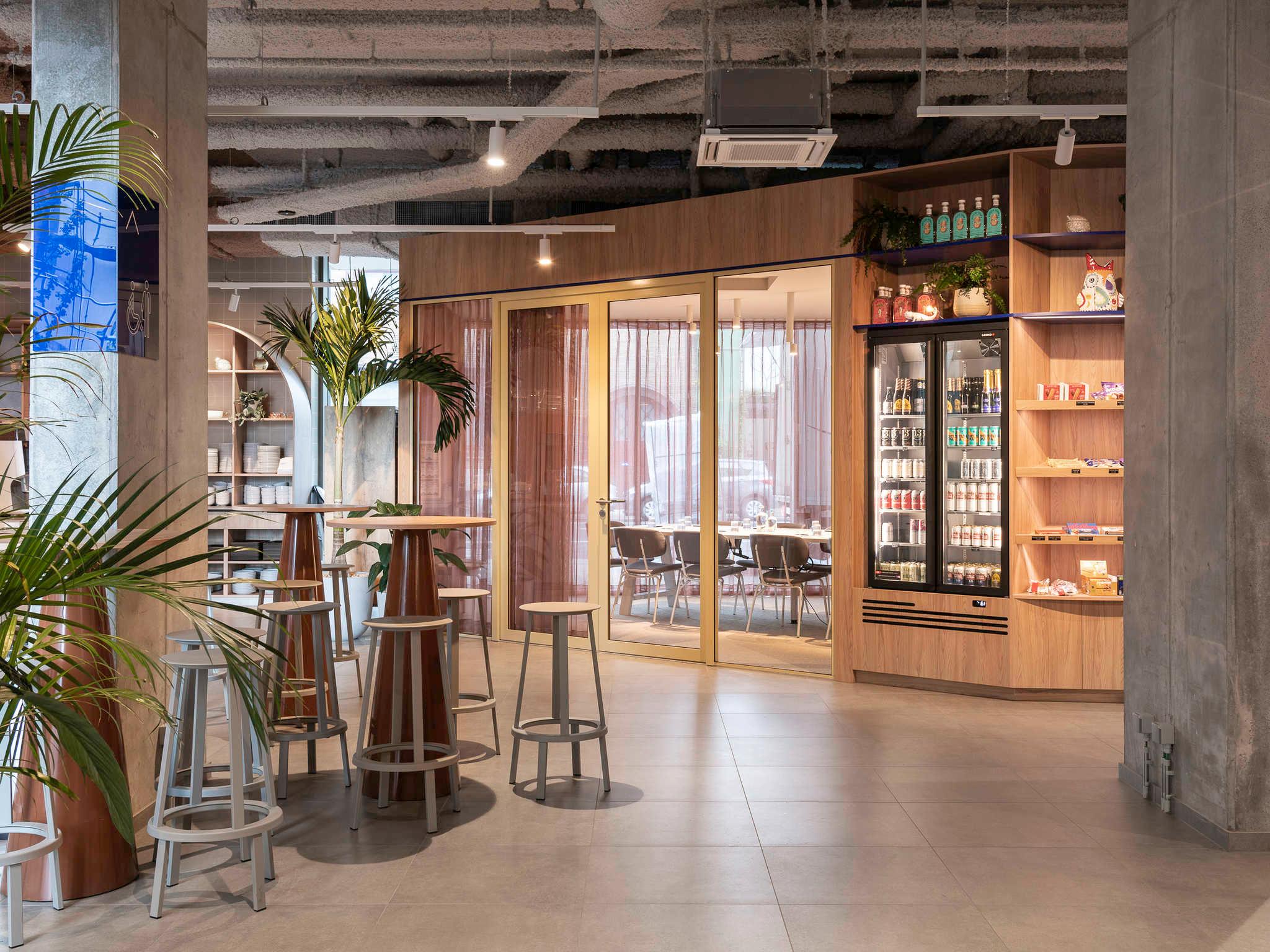 Bar/Salón ibis budget Gent Centrum Dampoort