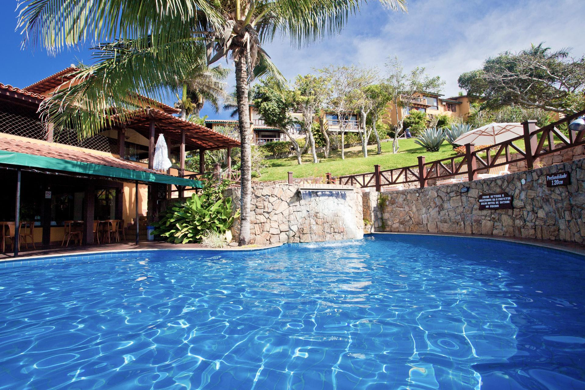 Vista Piscina La Boheme Hotel e Apart Hotel