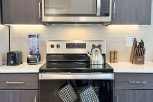 Alquiler Vacacional - Modern Mid-hollywood Home Sunset View Free Parking
