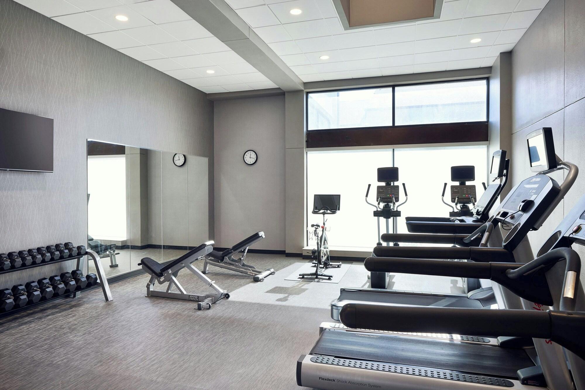 Gimnasio Courtyard by Marriott St Louis Creve Coeur