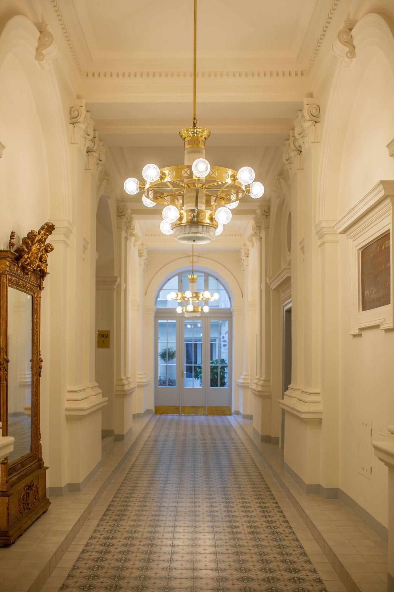 Vista Lobby The Temple